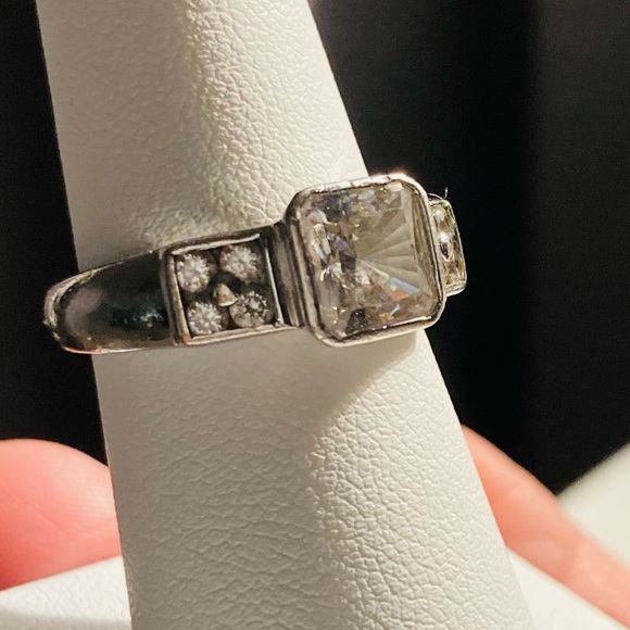 CZ ring size 7 Sterling 925 - Picture 4 of 5